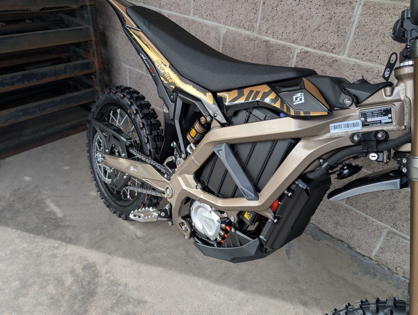 Ultra Bee 2025 New Surrons Electric Motorcycle DIY Grade With Finance Options - Image 2