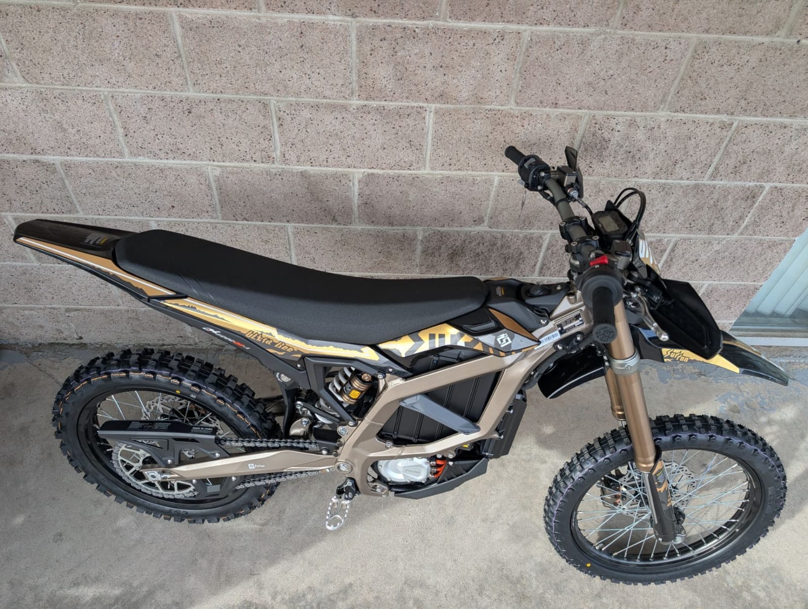 Surron 2025 for Ultra Bee Electric Motorcycle 72v 21kw 60ah Lithium Aluminum Alloy 60km for Adults Off-Road Racing Dirt Biking - Image 5