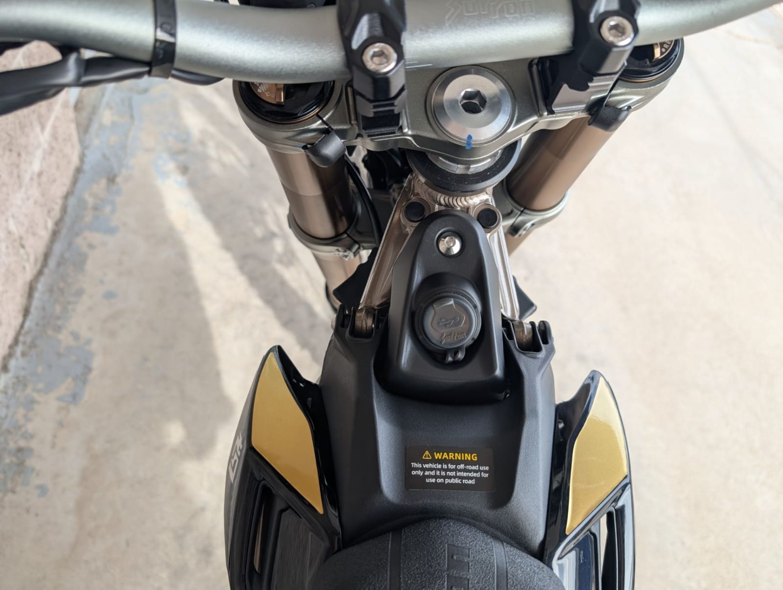 Ultra Bee 2025 New Surrons Electric Motorcycle DIY Grade With Finance Options - Image 6