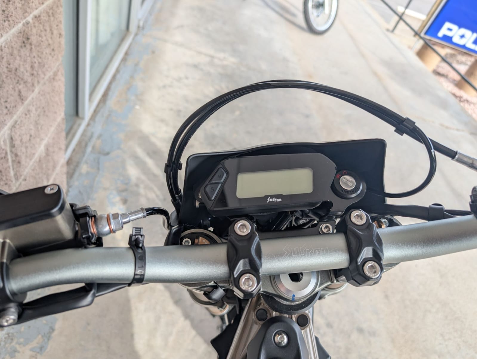 Ultra Bee 2025 New Surrons Electric Motorcycle DIY Grade With Finance Options - Image 7