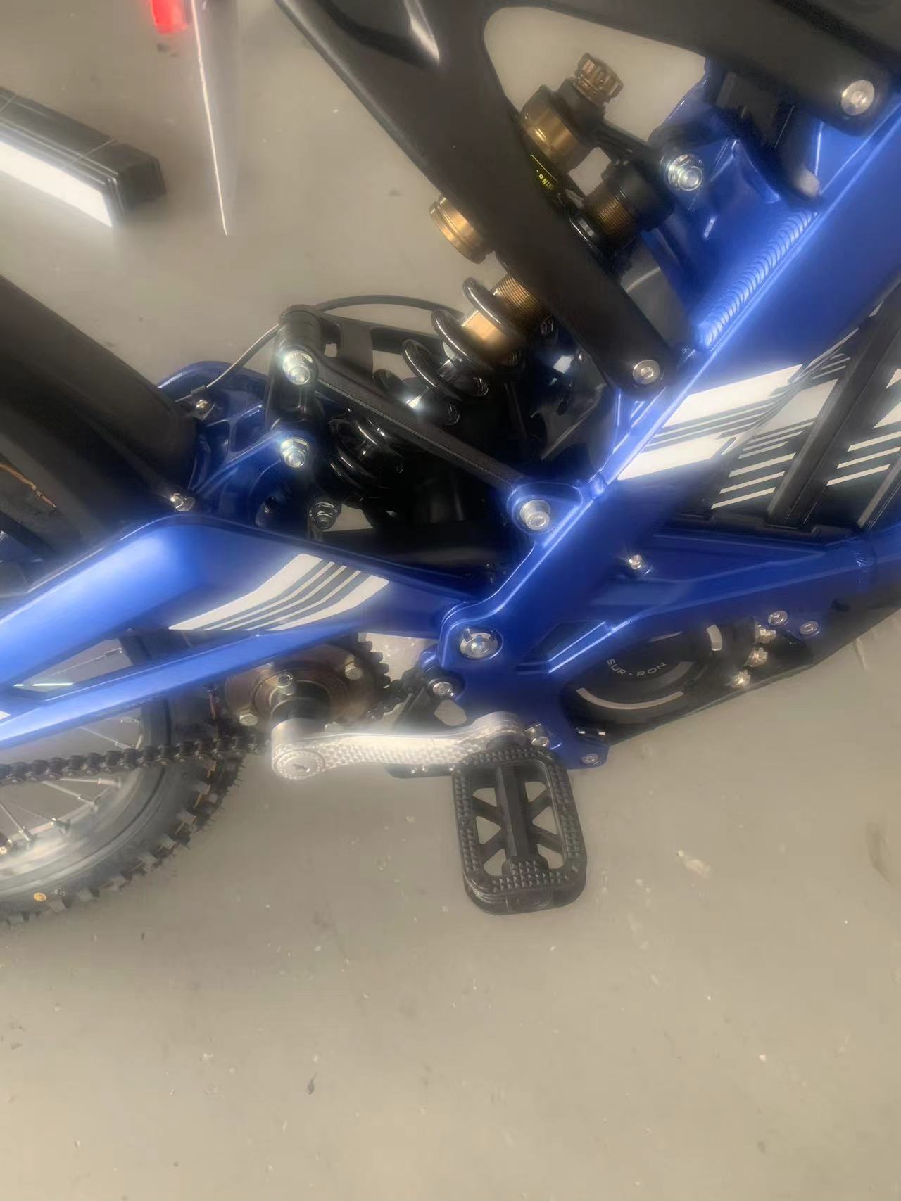 Sur Ron 2025 Light Bee X New Original Light Bee X White Off Road Electric Dirt Bike 8000W Surround LBX - Image 6