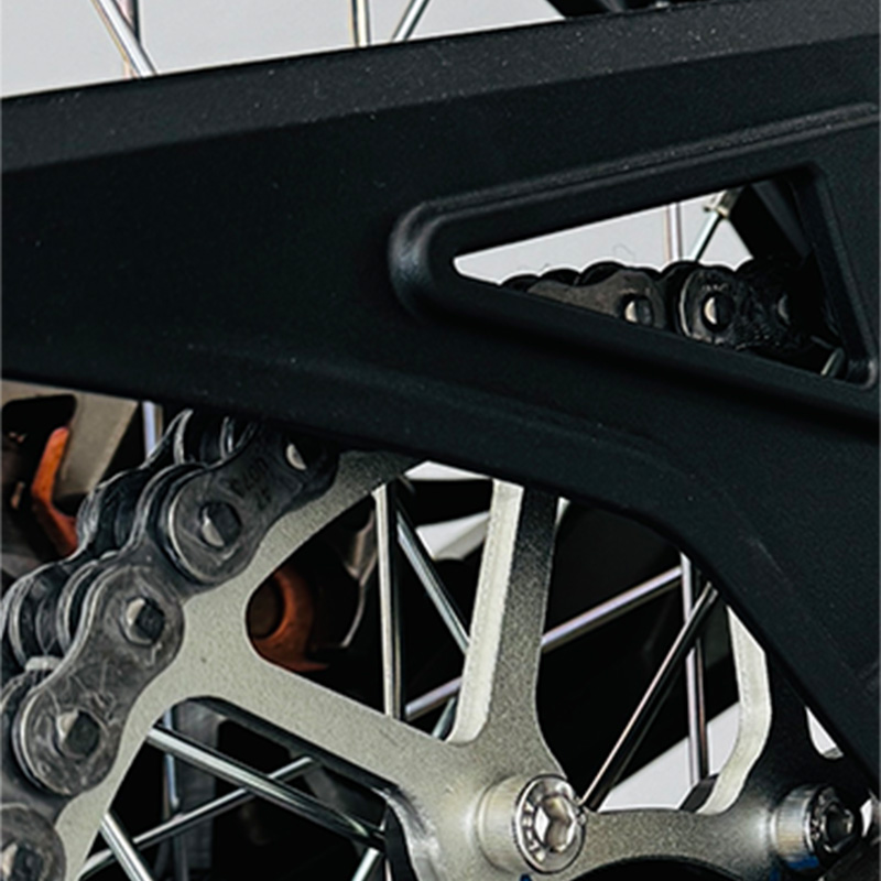 2025 Surron Ultra Bee Electric Bike Lightweight Off-Road E-Motorcycle - Image 4